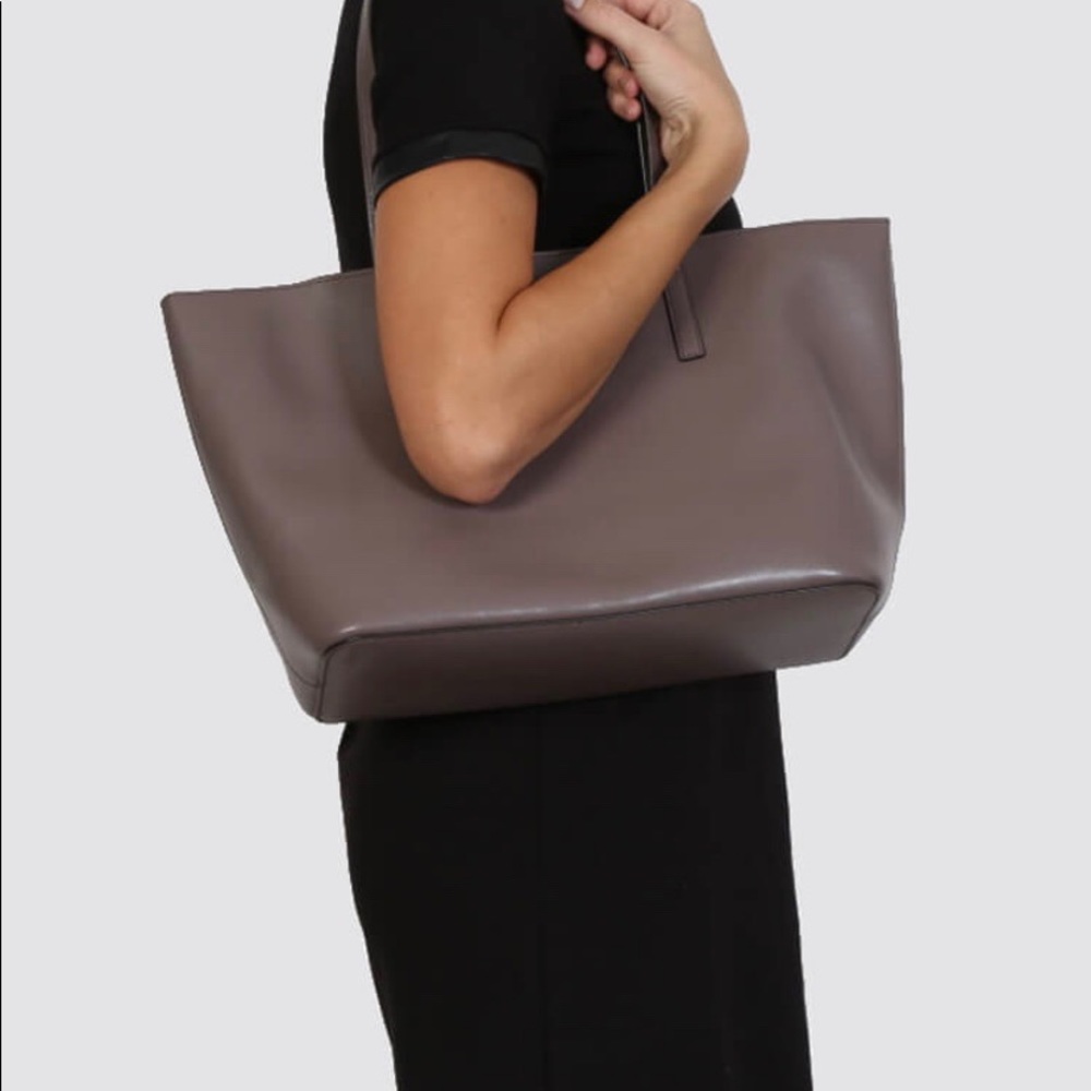 Michael Kors Extra large Emry Tote VGUC